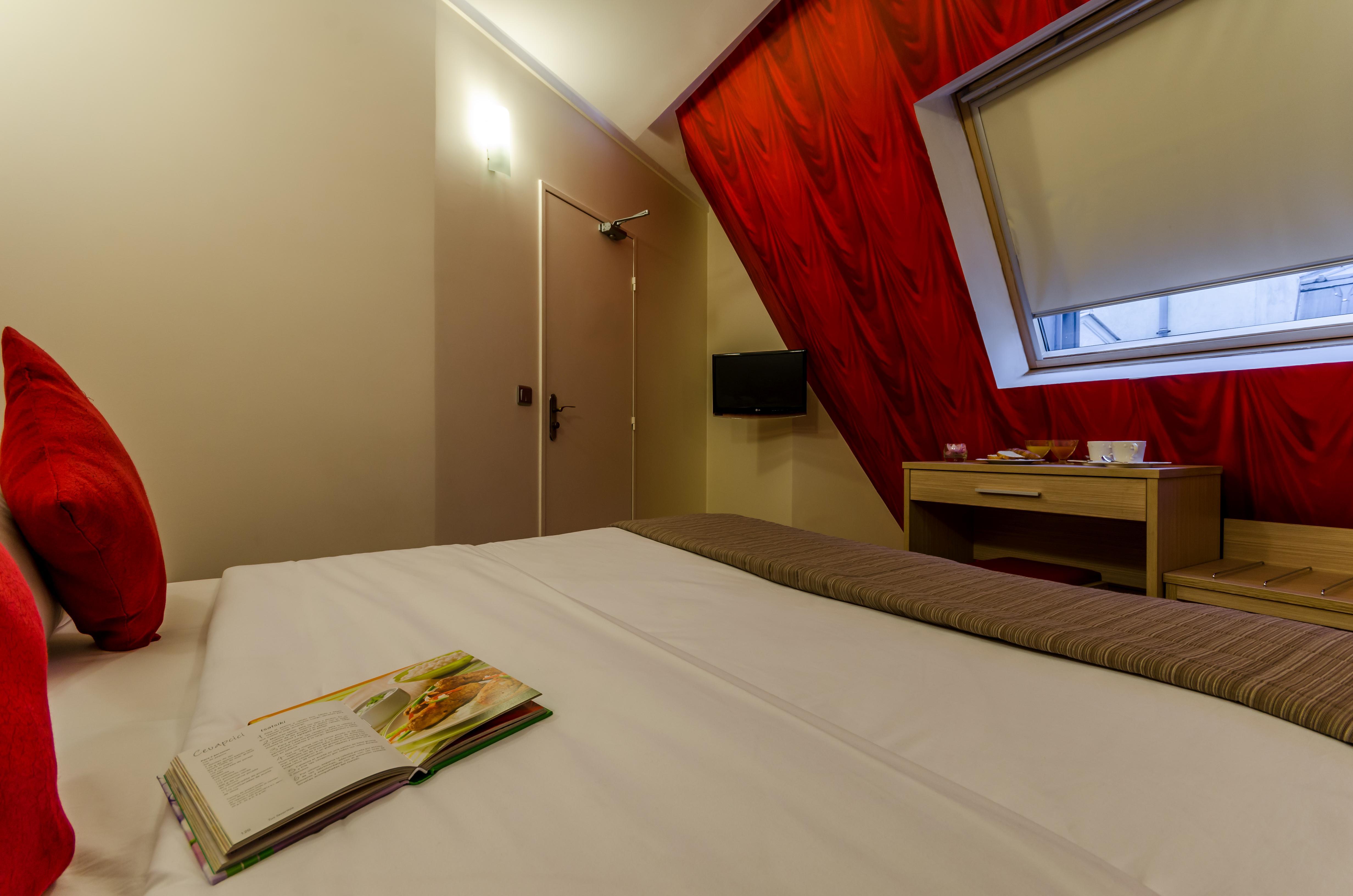 Hotel Riviera Renovated Paris Ngoại thất bức ảnh