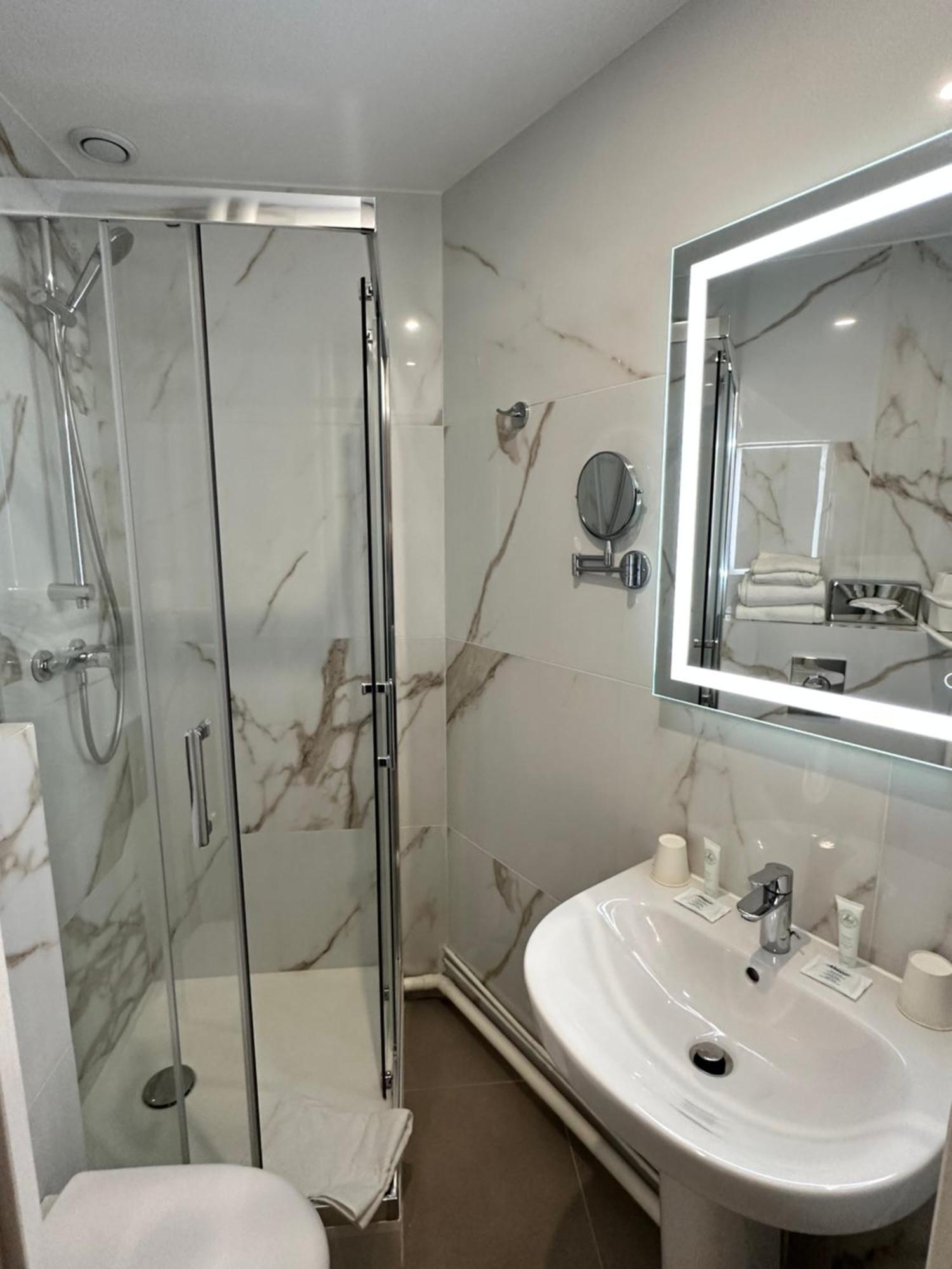 Hotel Riviera Renovated Paris Ngoại thất bức ảnh
